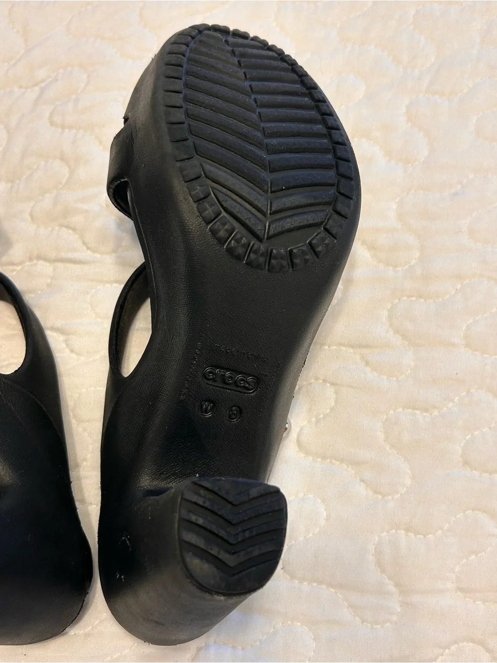 Crocs Cyprus IV Black Heels Women's Size 8 Style #14558